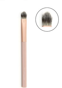 Maybelline - Gigi Hadid - Eye Contour Brush