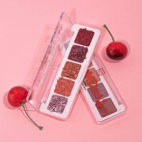 The Beauty Crop - Oui Cherie Mini Treat - VEGAN - Mini Eyeshadow Palette