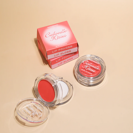 Kara Beauty - Caboodle Kisses - Pinkie Boots - Lip Powder - Lipgloss